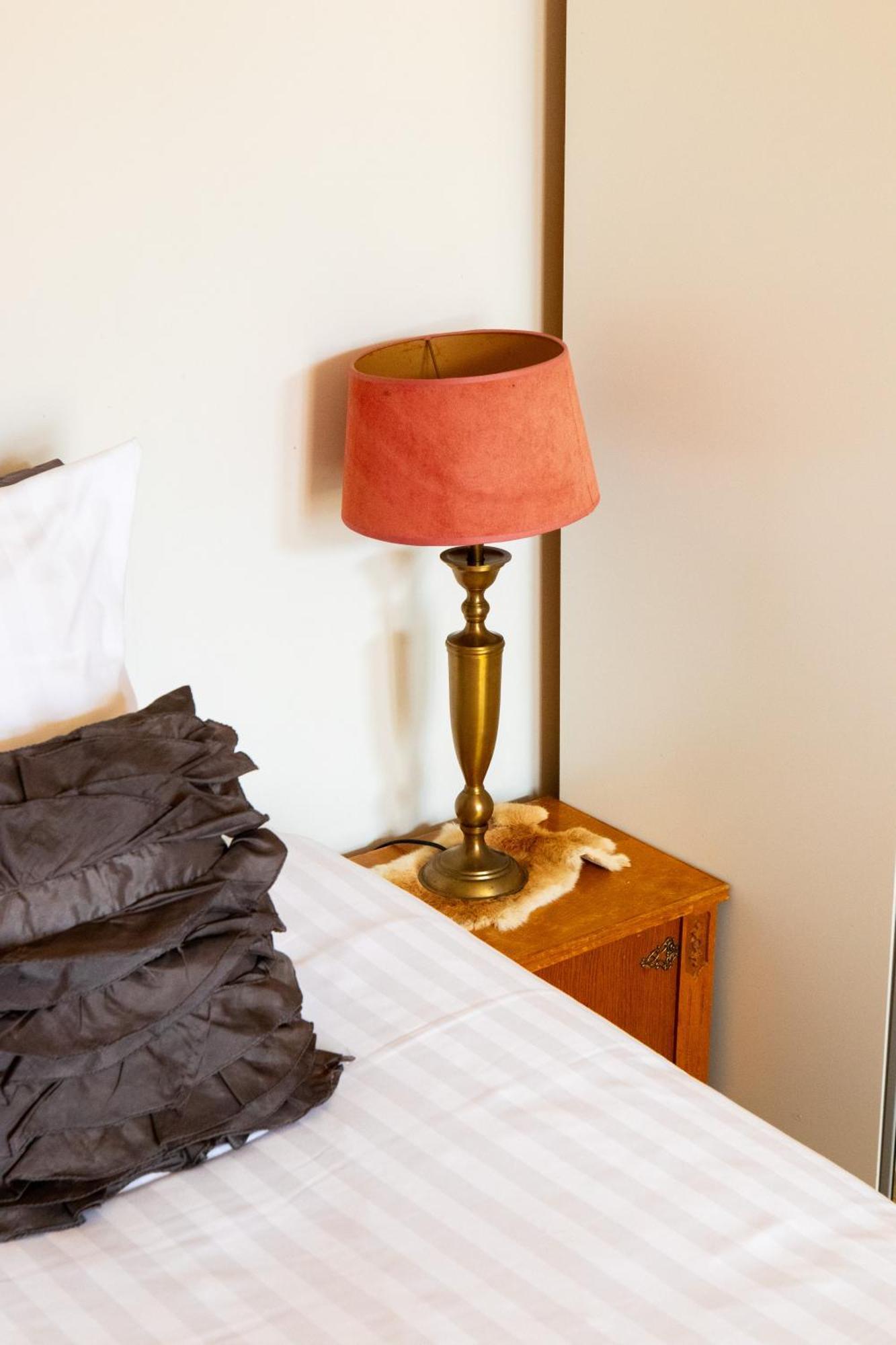 Cafe 'T Vonderke Bed & Breakfast Eindhoven Bagian luar foto